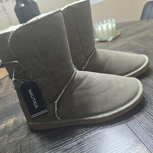 Nautica Tan Winter Rain Boots Slip-On Style